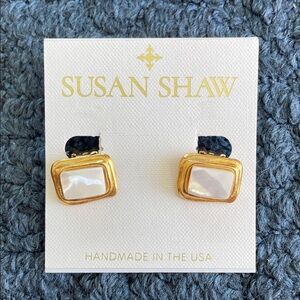 Susan Shaw Goldtone Mother of Pearl Clip Earrings